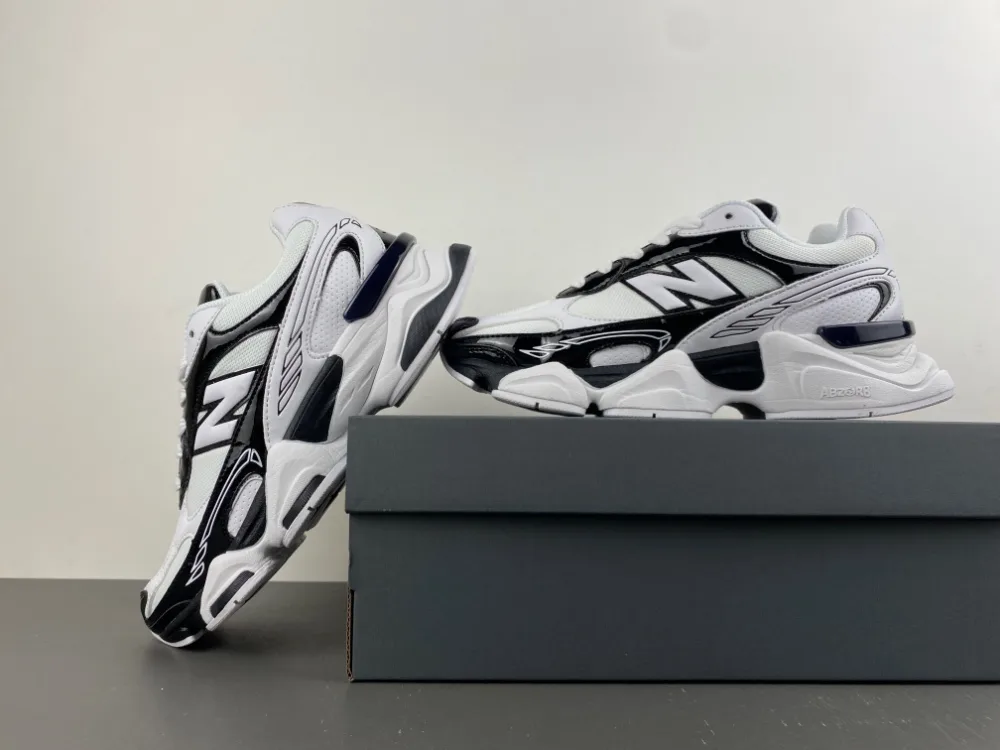 New Balance “White Black” — photo 14 of 17
