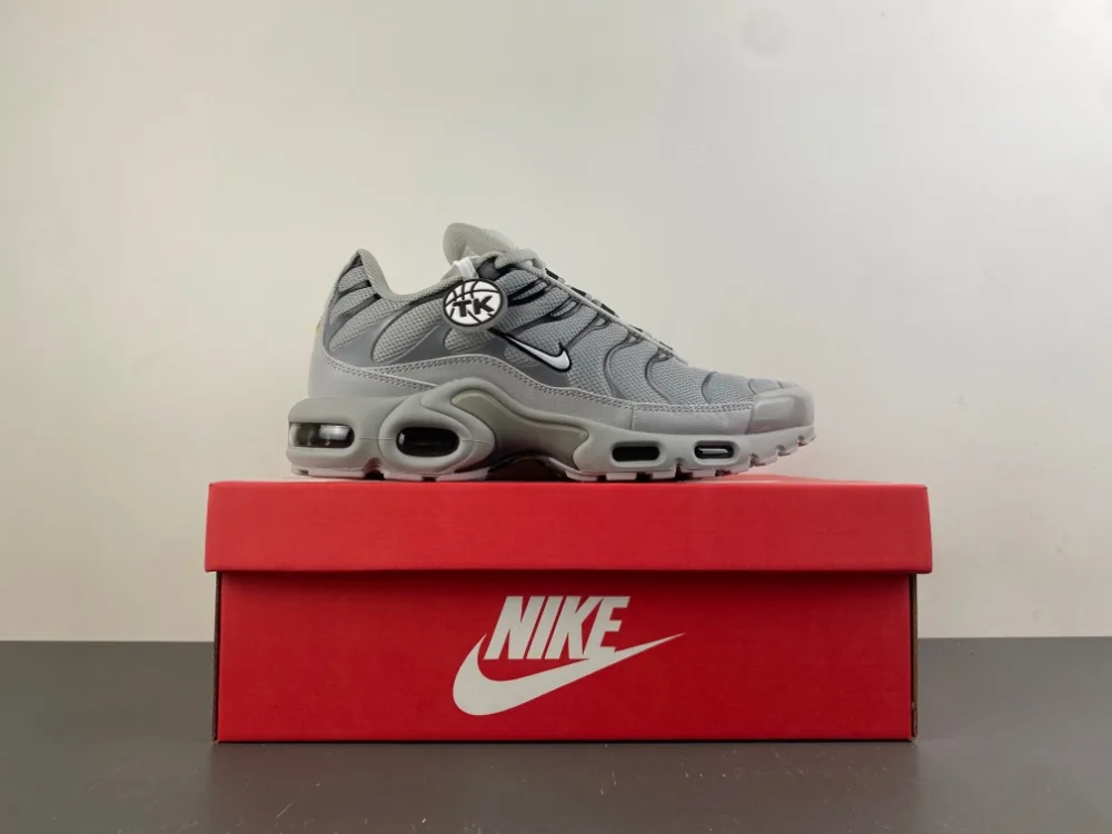 Nike Air Max Plus TN “Wolf Grey” — photo 16 of 17