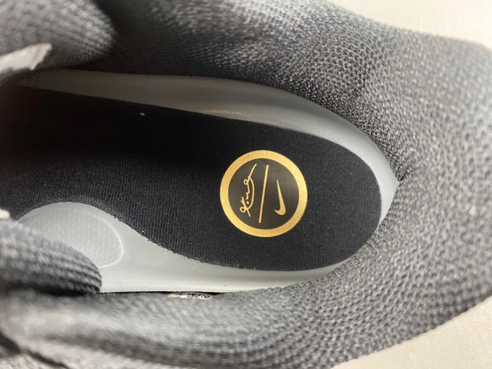 Nike Kobe 11 Elite Protro “Black Gold” — photo 11 of 17