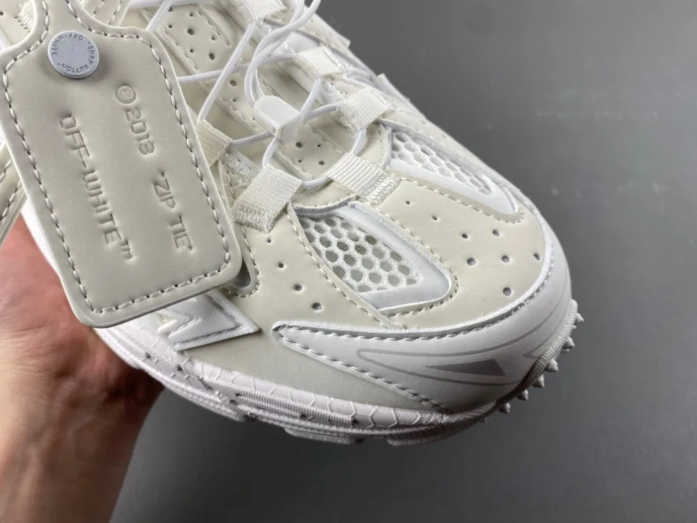 Off-White 24 “Full White” — photo 12 of 17
