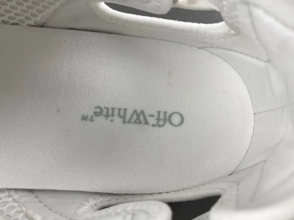 Off-White 24 “Full White” — photo 13 of 17