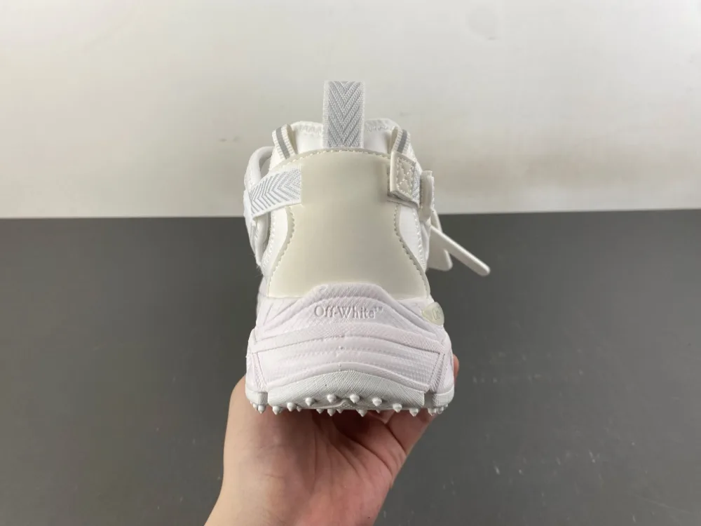 Off-White 24 “Full White” — photo 14 of 17