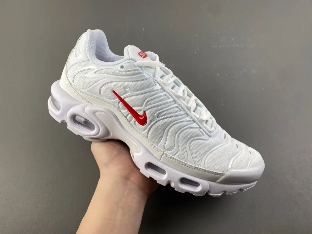 Nike Supreme x Air Max Plus TN “White” — photo 9 of 17