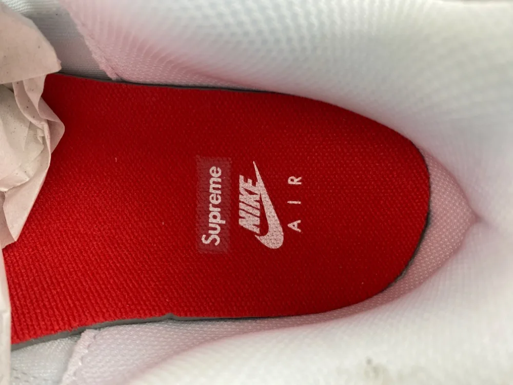 Nike Supreme x Air Max Plus TN “White” — photo 15 of 17