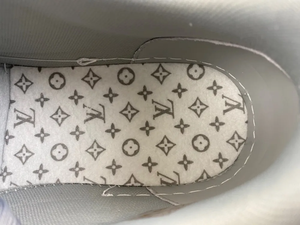 Louis Vuitton Trainer “White Grey Brown” — photo 16 of 17