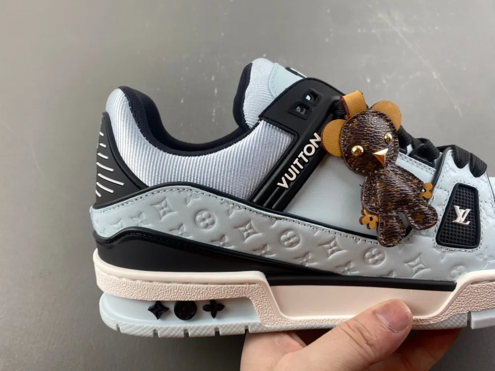 Louis Vuitton Trainer “Jade Black” — photo 4 of 17