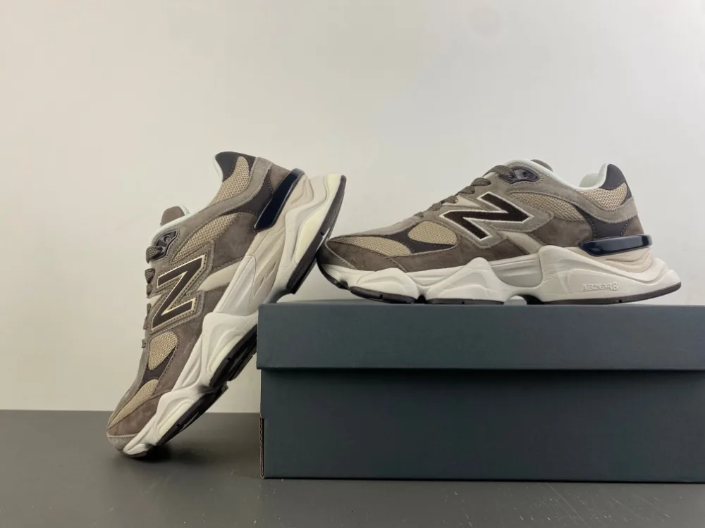 New Balance “Khaki Black” — photo 4 of 17