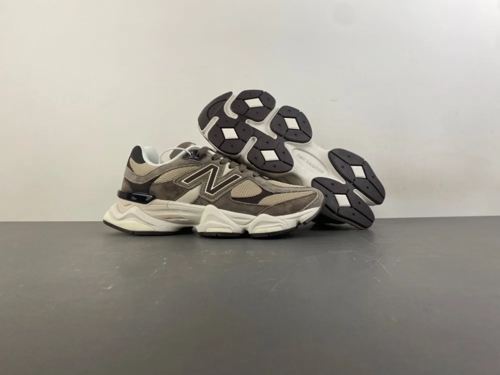 New Balance “Khaki Black” — photo 9 of 17