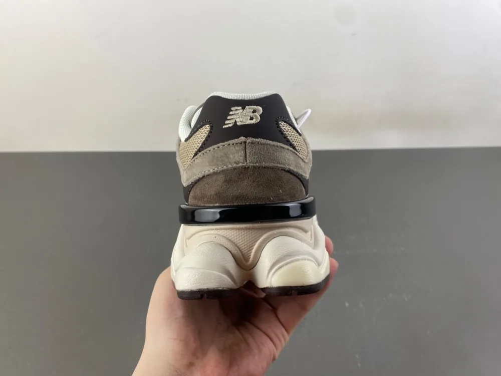 New Balance “Khaki Black” — photo 16 of 17