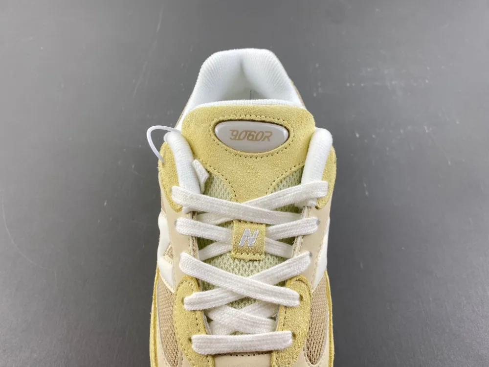 New Balance “Yellow Khaki” — photo 7 of 17