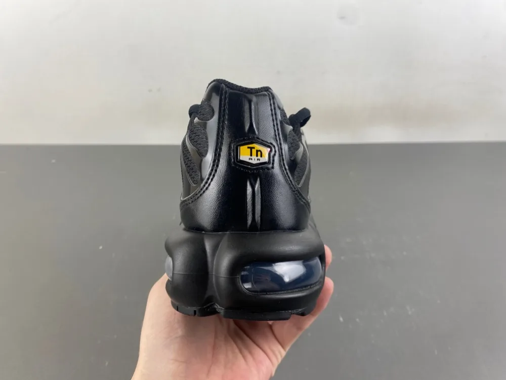 Nike Air Max Plus Low Triple Black “Full Black” — photo 7 of 17