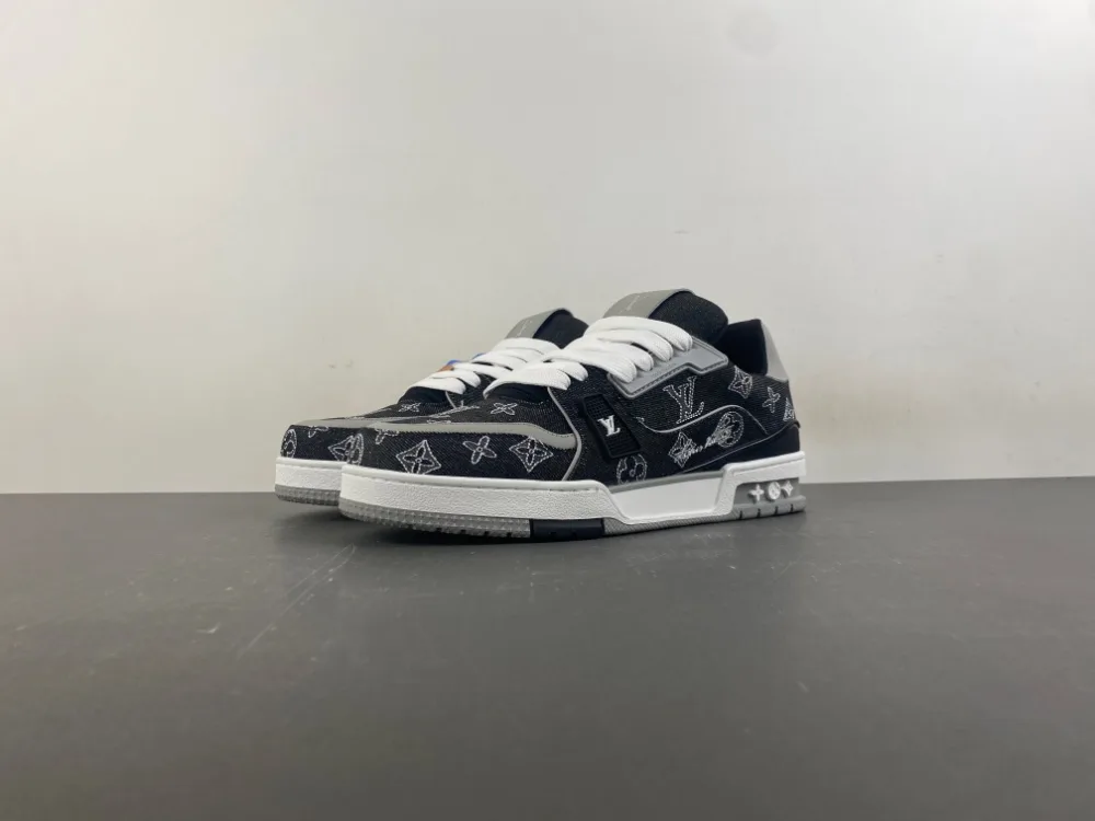Louis Vuitton Trainer “Black White Grey Denim” — photo 1 of 17