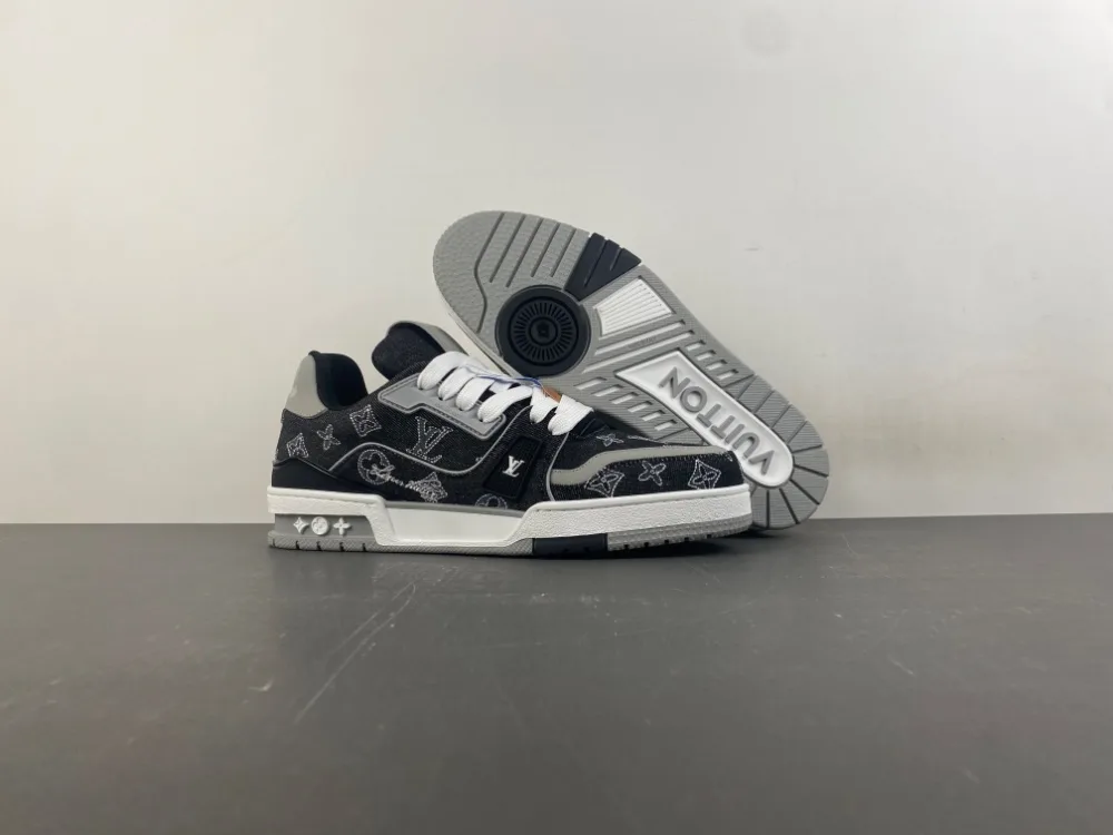 Louis Vuitton Trainer “Black White Grey Denim” — photo 3 of 17
