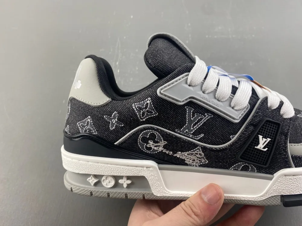 Louis Vuitton Trainer “Black White Grey Denim” — photo 7 of 17