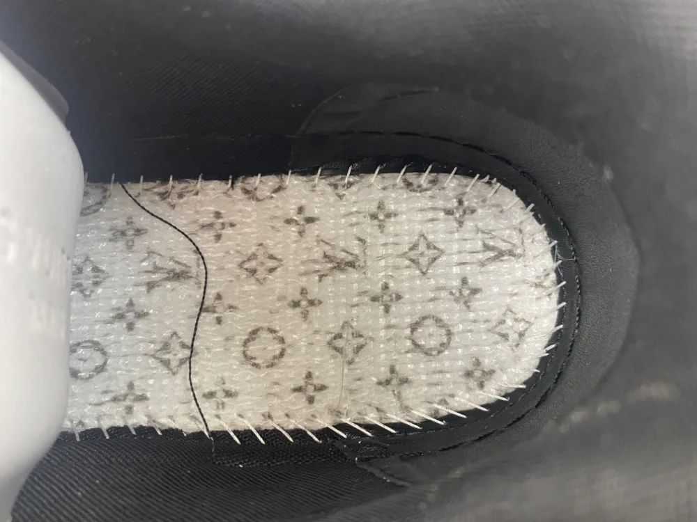 Louis Vuitton Trainer “Black White Grey Denim” — photo 14 of 17