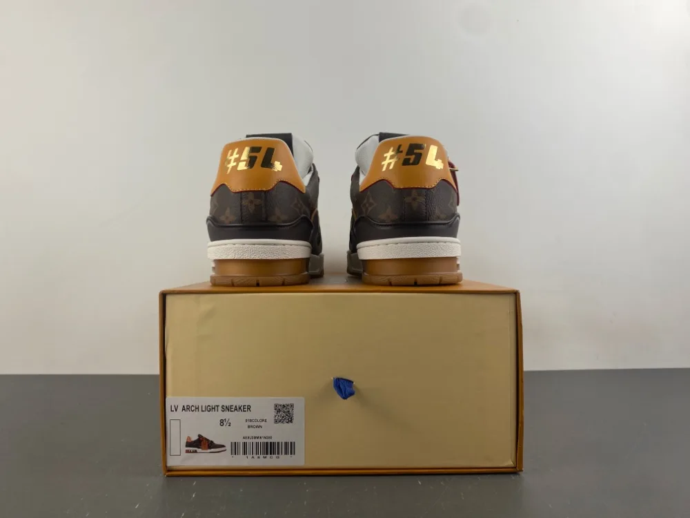 Louis Vuitton Trainer “Coffee White” — photo 17 of 17