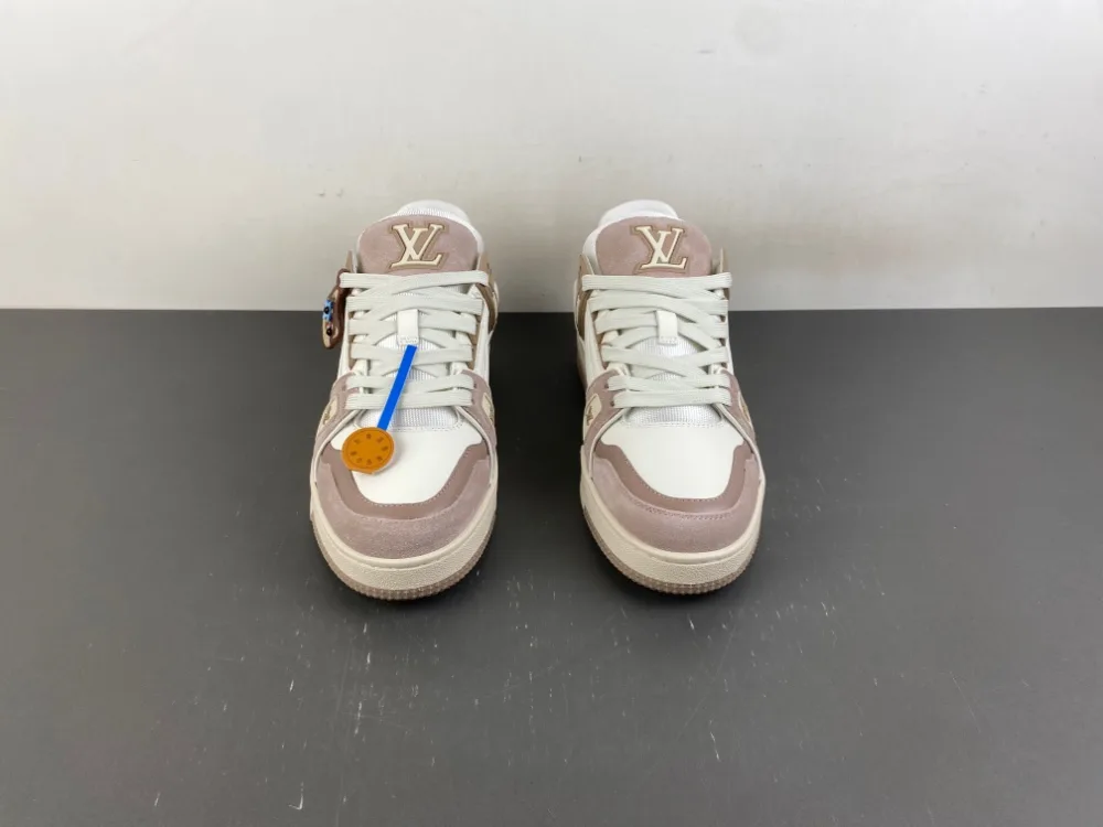 Louis Vuitton Trainer “Milk Tea White” — photo 2 of 17