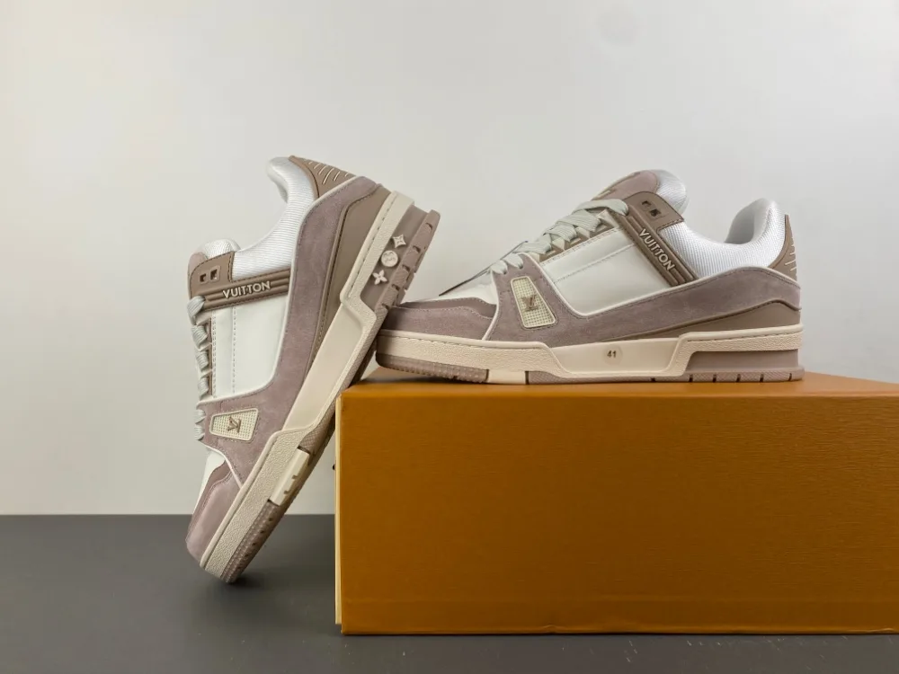 Louis Vuitton Trainer “Milk Tea White” — photo 5 of 17