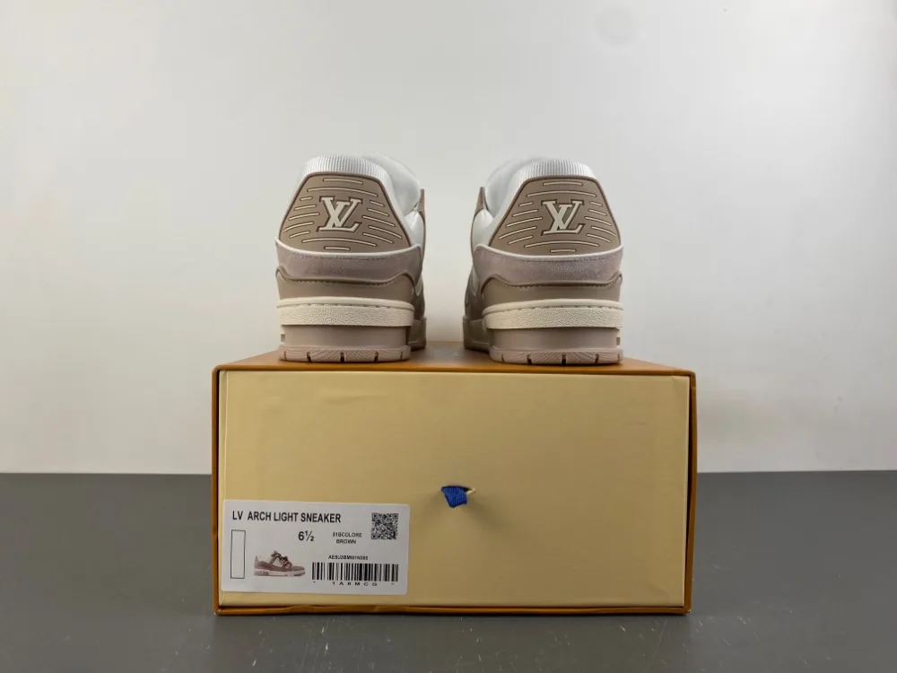 Louis Vuitton Trainer “Milk Tea White” — photo 8 of 17