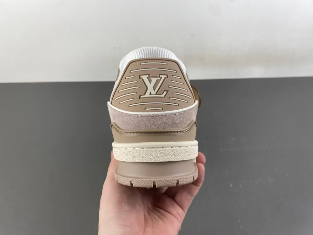 Louis Vuitton Trainer “Milk Tea White” — photo 12 of 17