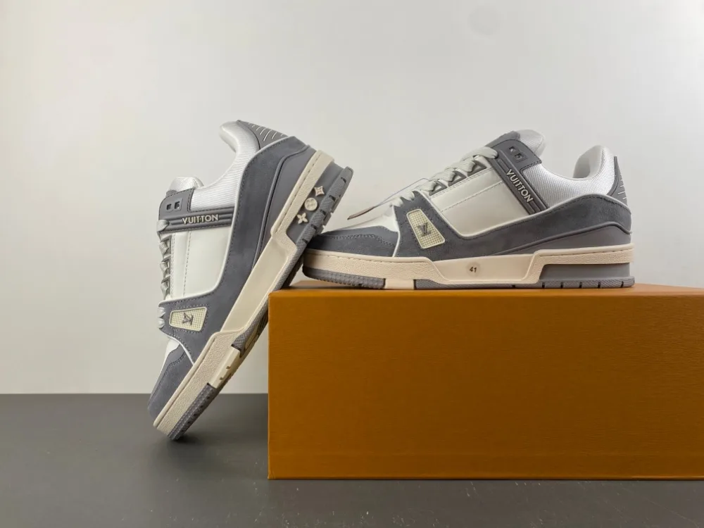 Louis Vuitton Trainer “White Grey” — photo 14 of 17