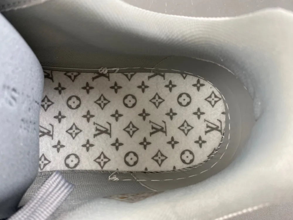 Louis Vuitton Trainer “Beige Yellow Grey” — photo 14 of 18