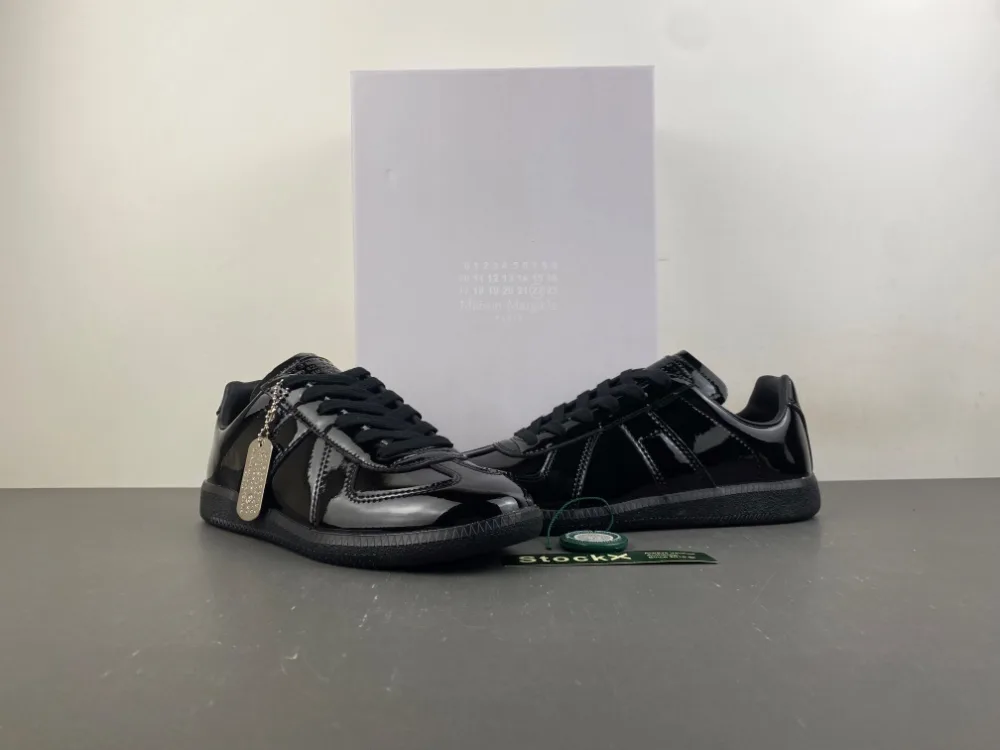 Maison Margiela Replica “Full Black” — photo 5 of 17