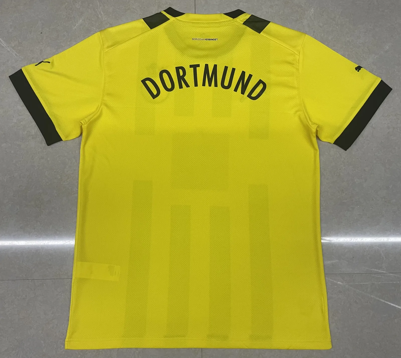 Borussia Dortmund 2022/23 Home “Yellow Charcoal” — photo 3 of 3