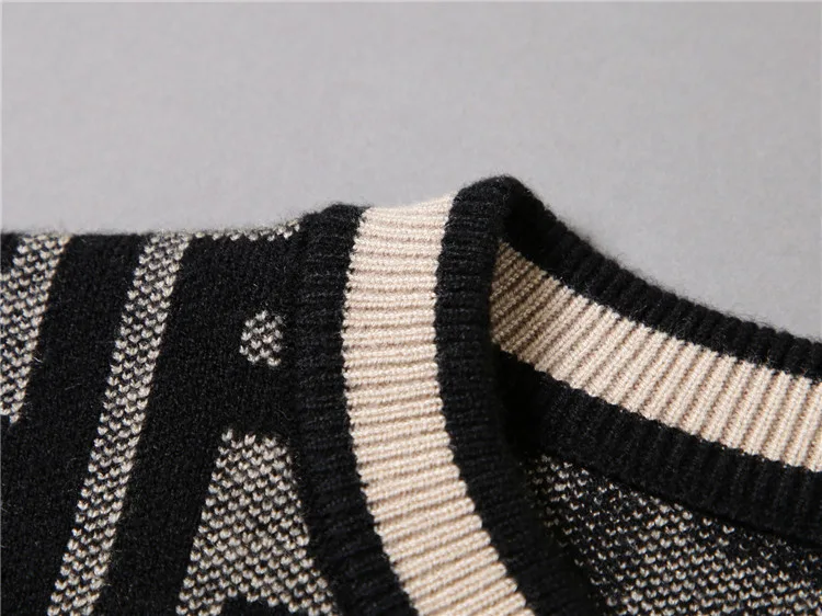 Fendi Sweater 12055 “White Olive” — photo 9 of 12