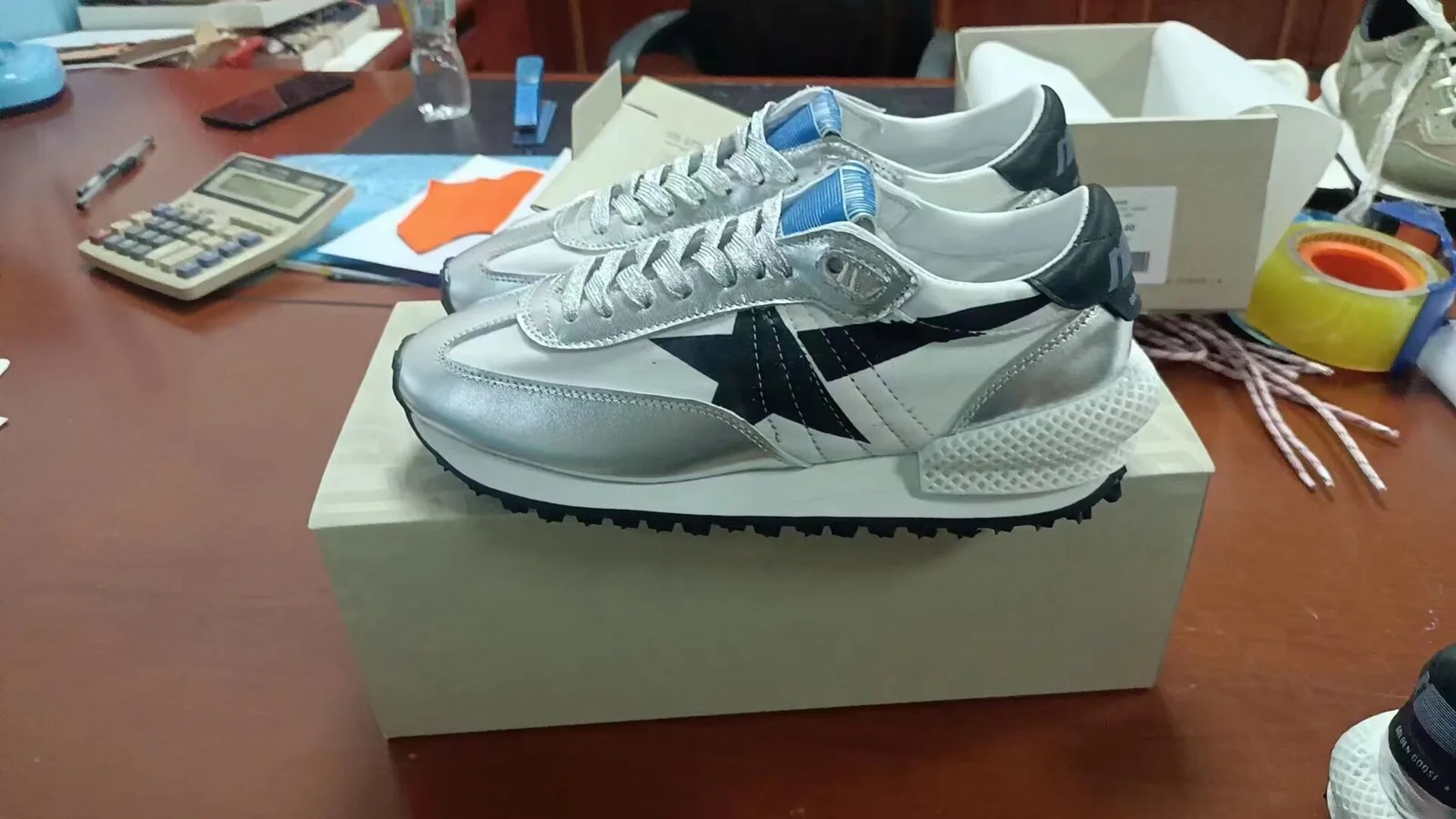 Golden Goose Marathon “Black Silver” — photo 5 of 5