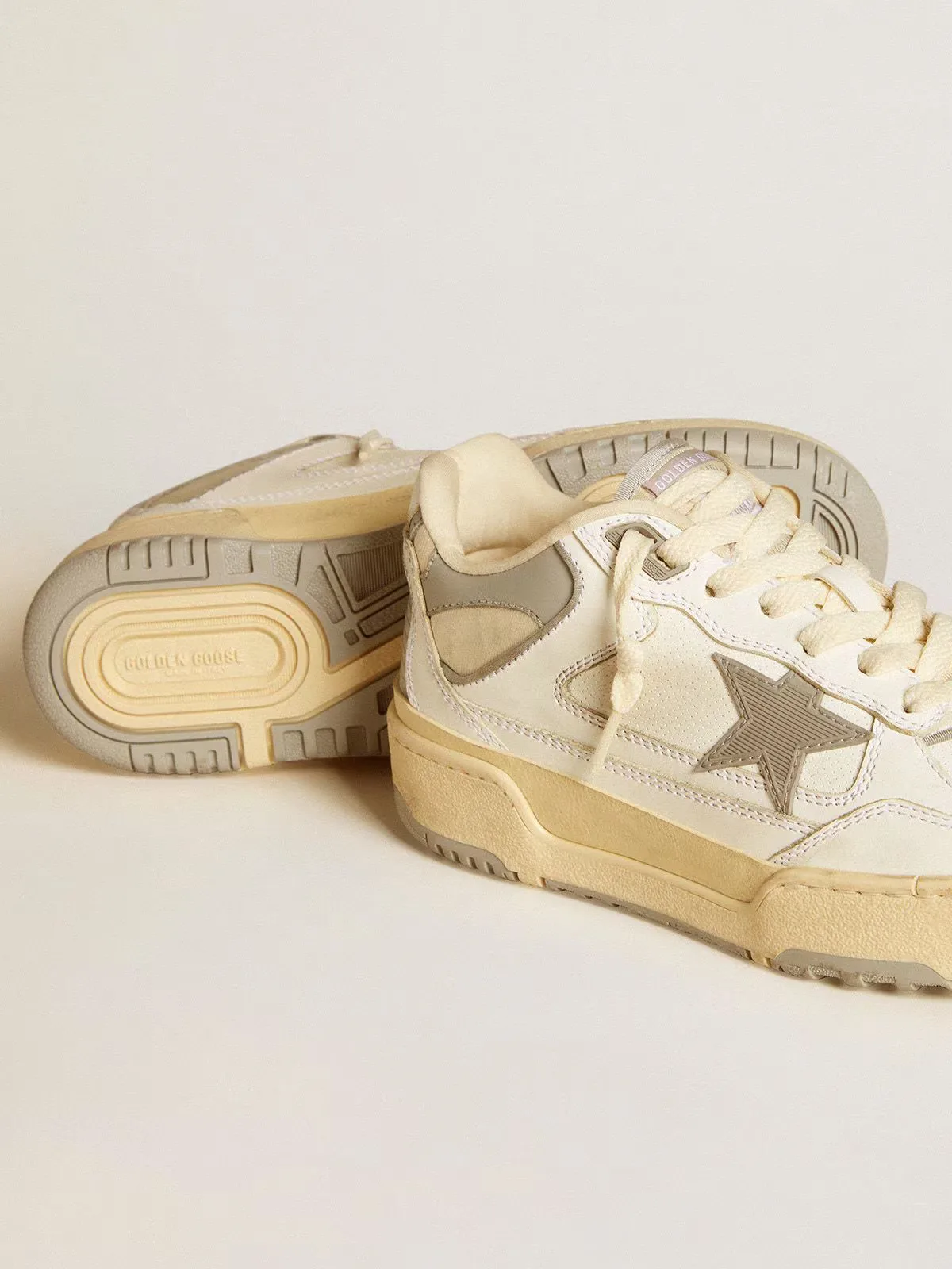 Golden Goose Forty2 “White Grey” — photo 2 of 4
