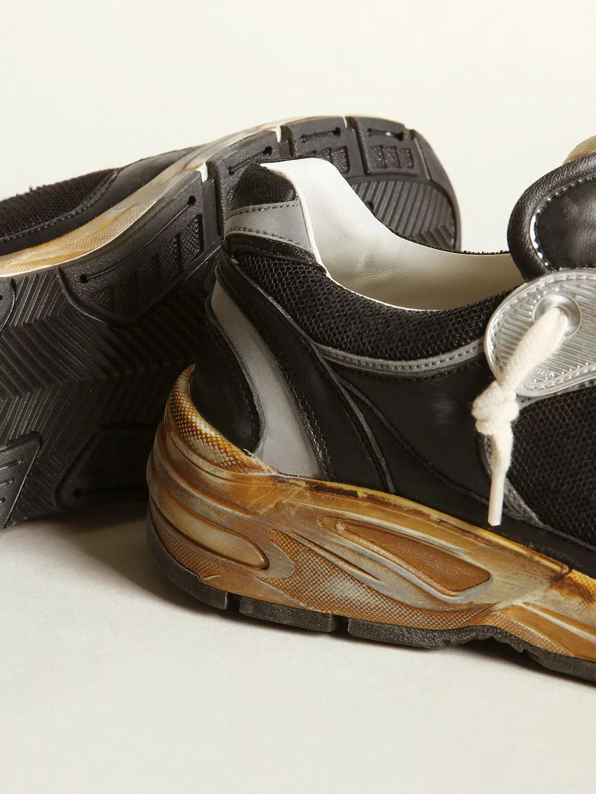Golden Goose Dad-star “Black Red” — photo 2 of 4