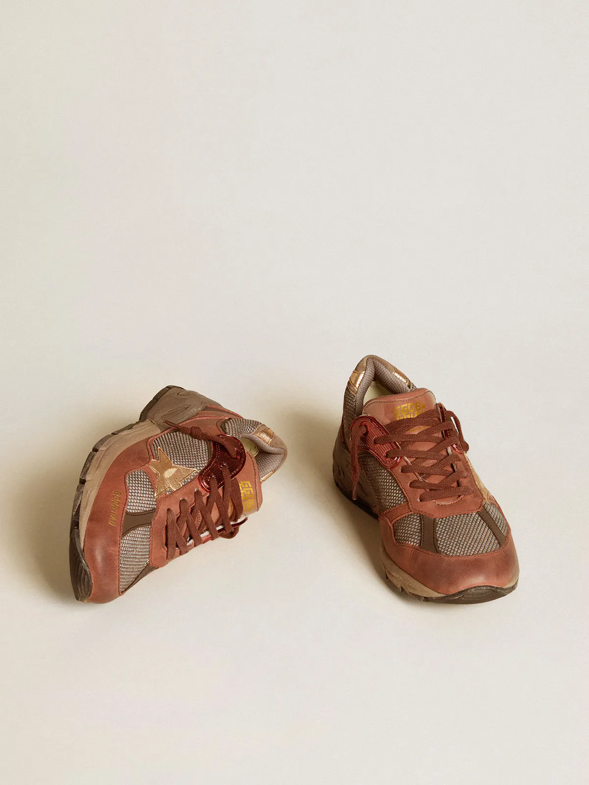 Golden Goose Dad-star “Gold” — photo 3 of 4