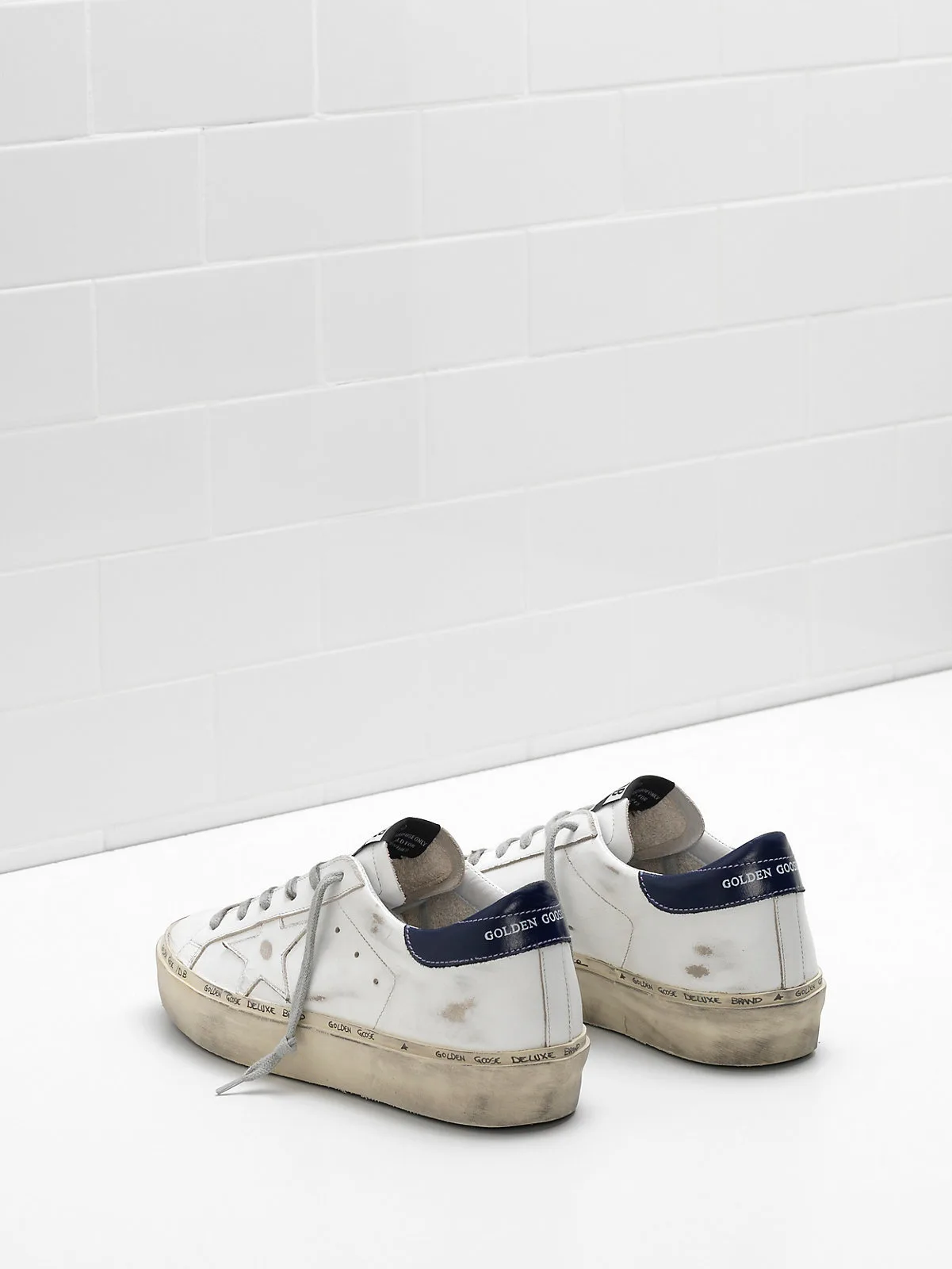 Golden Goose HI Star Sneakers G33ws945.a5 Upper and Star — photo 3 of 5