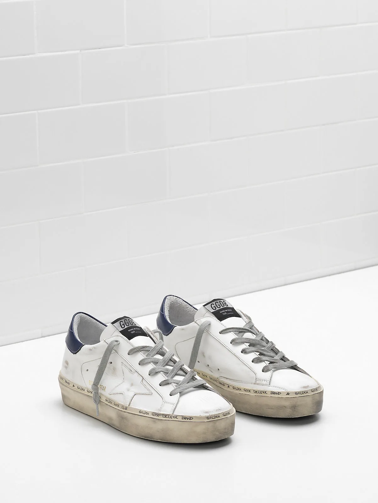 Golden Goose HI Star Sneakers G33ws945.a5 Upper and Star — photo 4 of 5