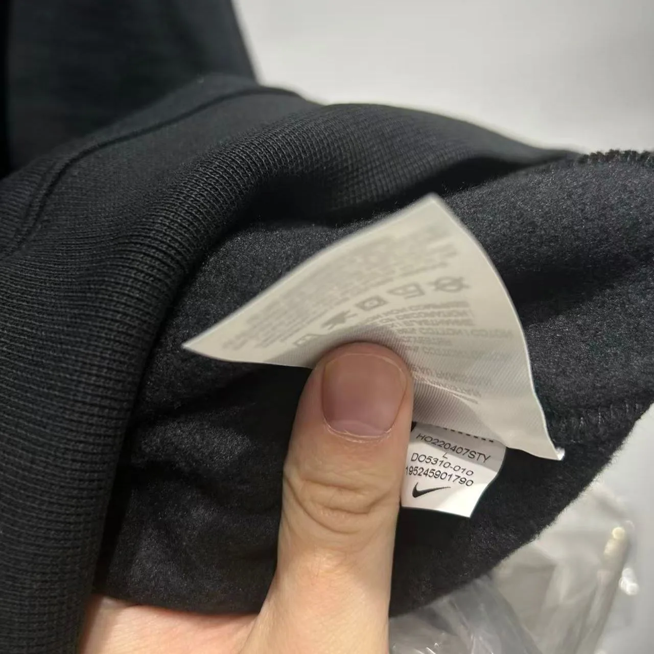Nike x Stussy Wash Crew Fleece “Heather Grey” — photo 7 of 8