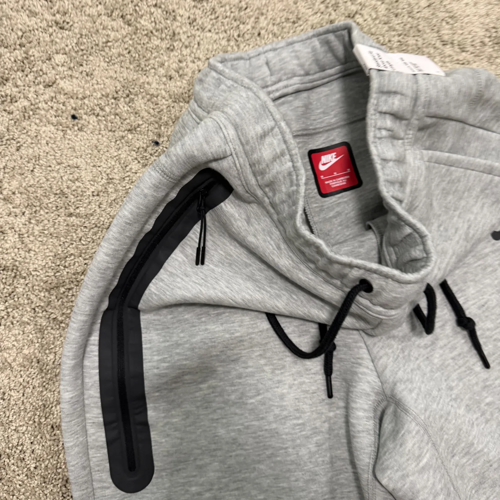 Nike Tech Fleece Shorts “Heather Grey” — photo 4 of 9