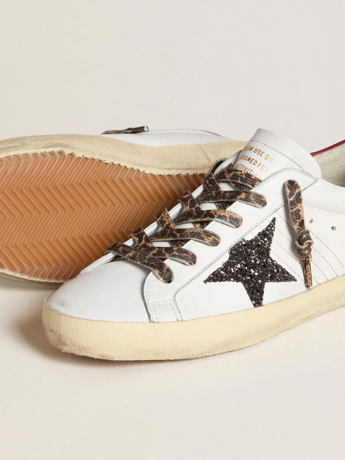 Golden Goose Super-star “Red” — photo 1 of 3