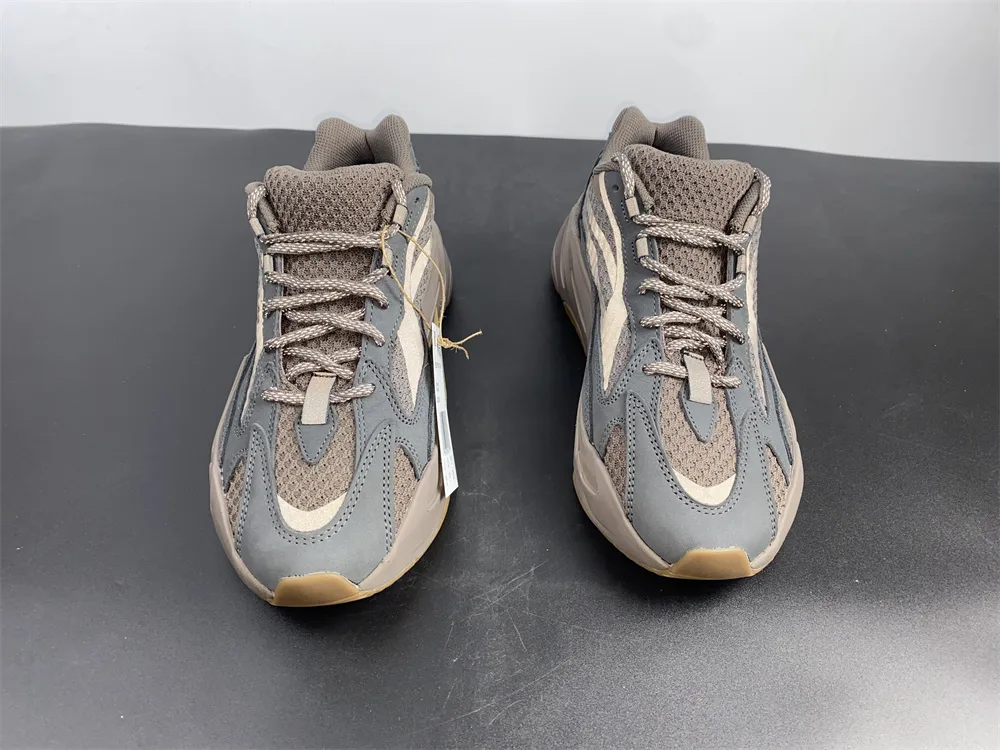 Adidas Yeezy Boost 700v2 Q X4 “Brown” — photo 3 of 19