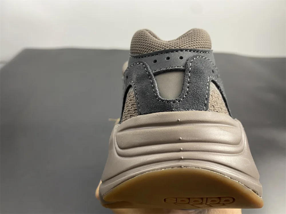 Adidas Yeezy Boost 700v2 Q X4 “Brown” — photo 12 of 19