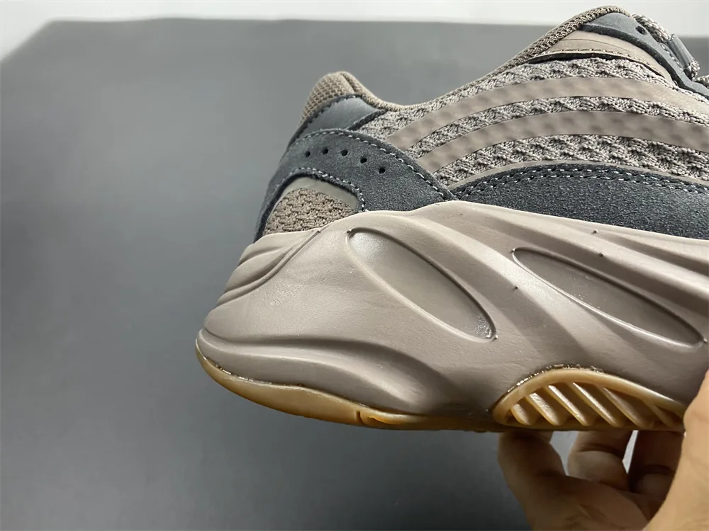 Adidas Yeezy Boost 700v2 Q X4 “Brown” — photo 13 of 19