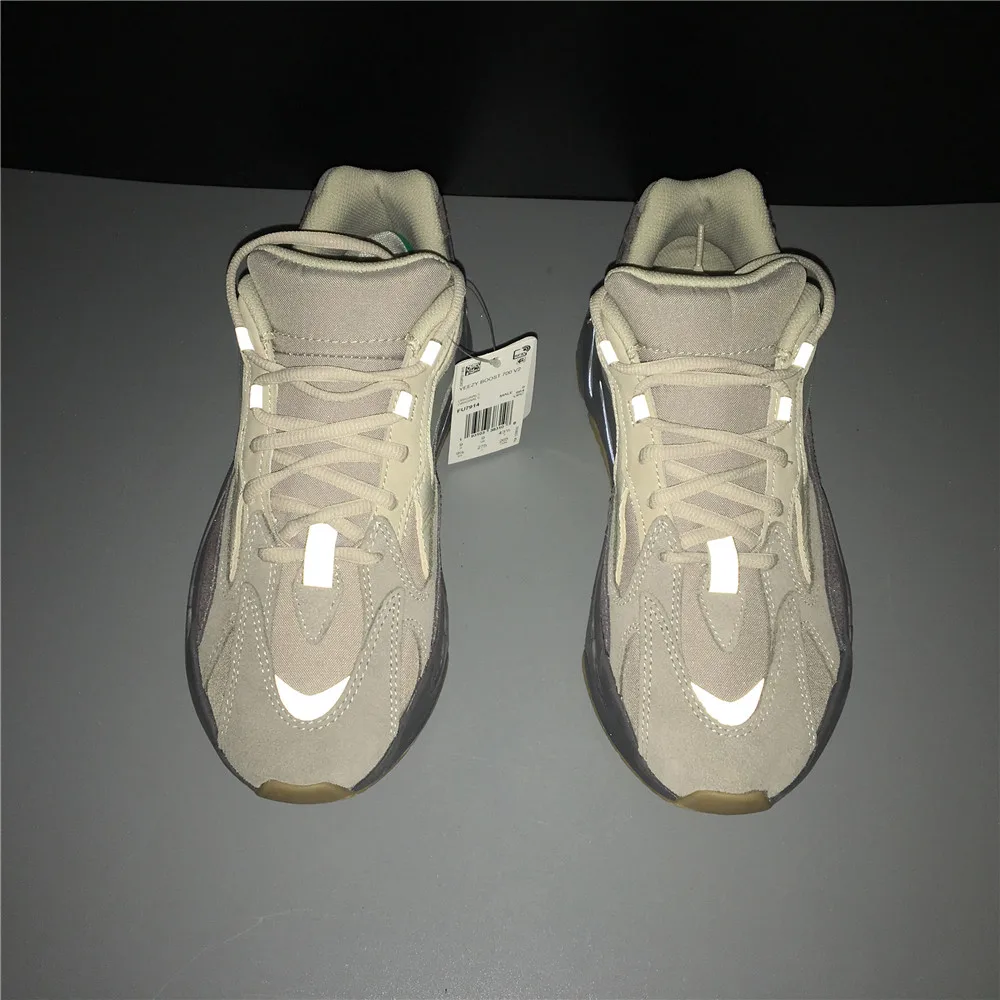 Adidas Yeezy Boost 700 V2 Vanta “Grey” — photo 2 of 25