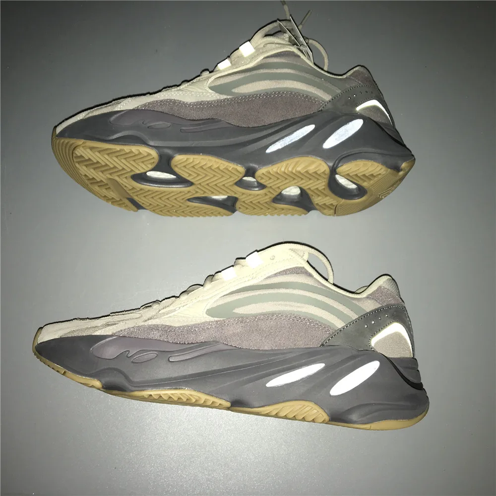 Adidas Yeezy Boost 700 V2 Vanta “Grey” — photo 3 of 25