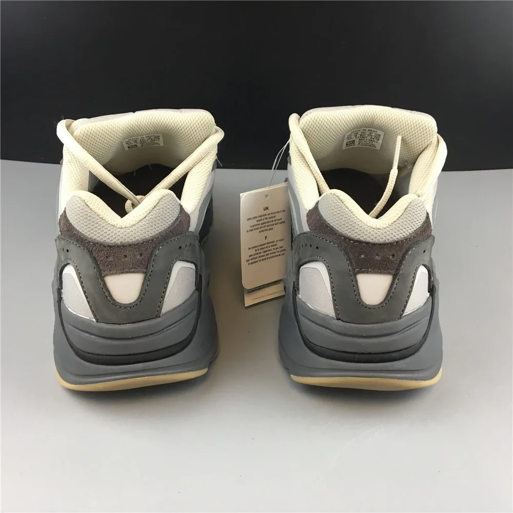 Adidas Yeezy Boost 700 V2 Vanta “Grey” — photo 4 of 25
