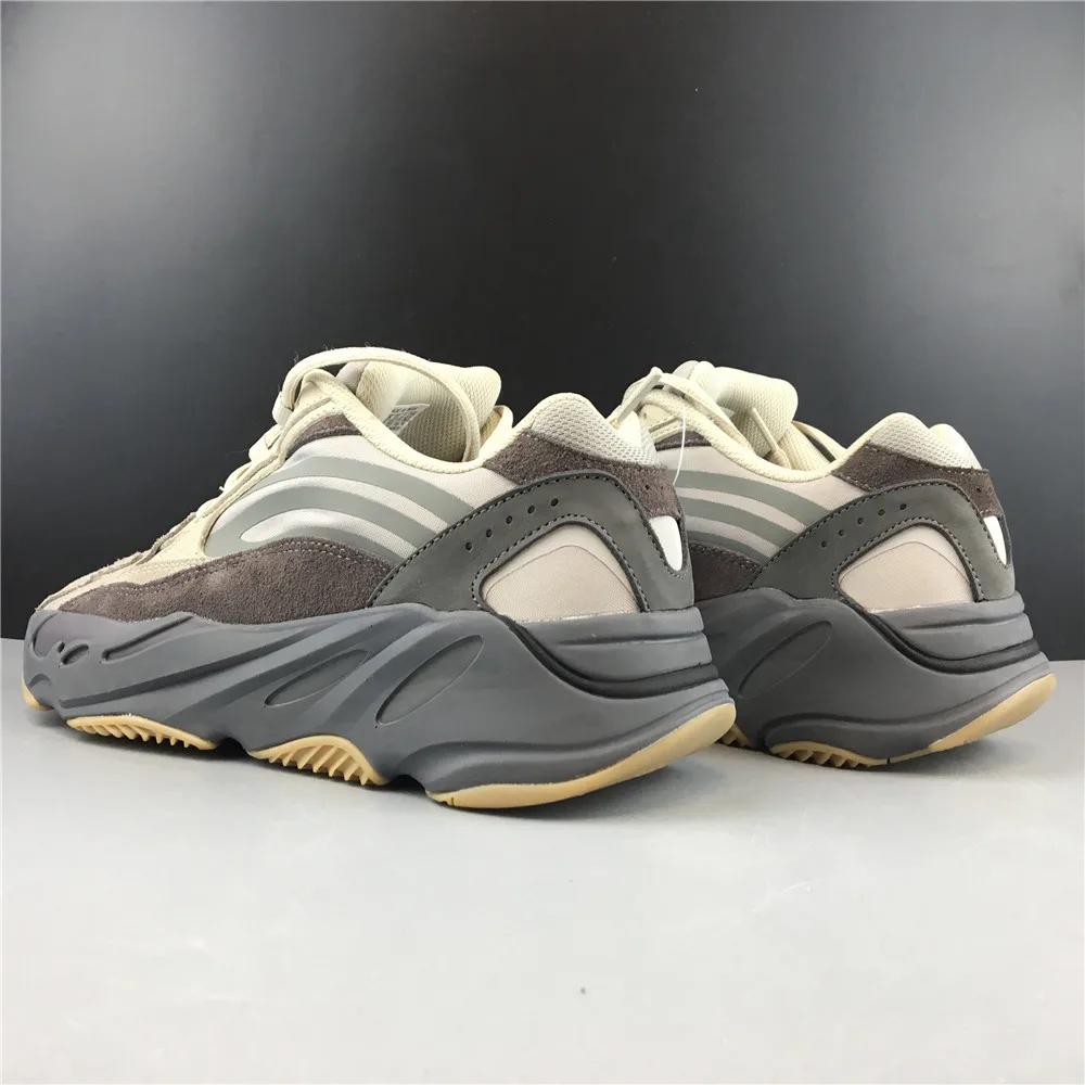 Adidas Yeezy Boost 700 V2 Vanta “Grey” — photo 5 of 25