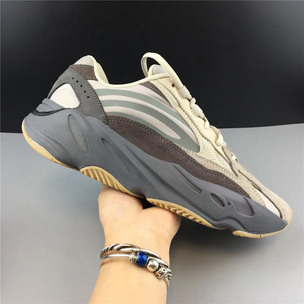 Adidas Yeezy Boost 700 V2 Vanta “Grey” — photo 19 of 25