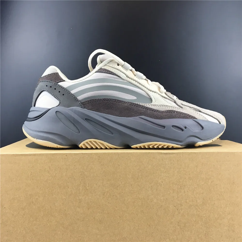Adidas Yeezy Boost 700 V2 Vanta “Grey” — photo 21 of 25