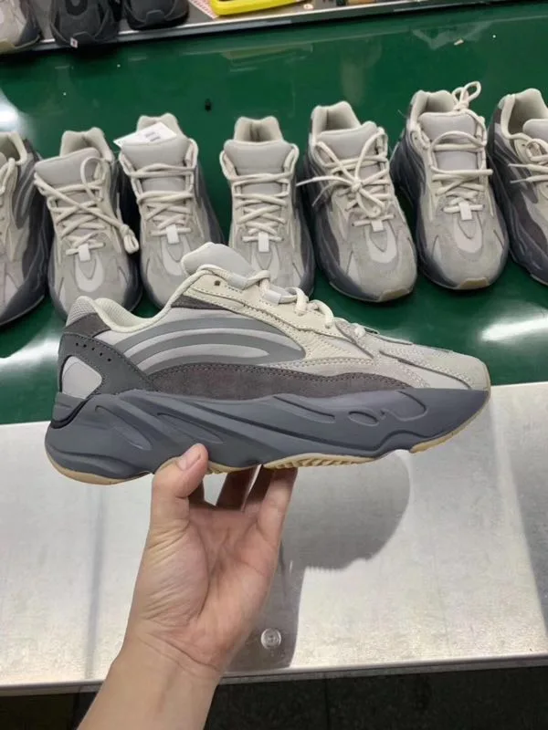 Adidas Yeezy Boost 700 V2 Vanta “Grey” — photo 25 of 25