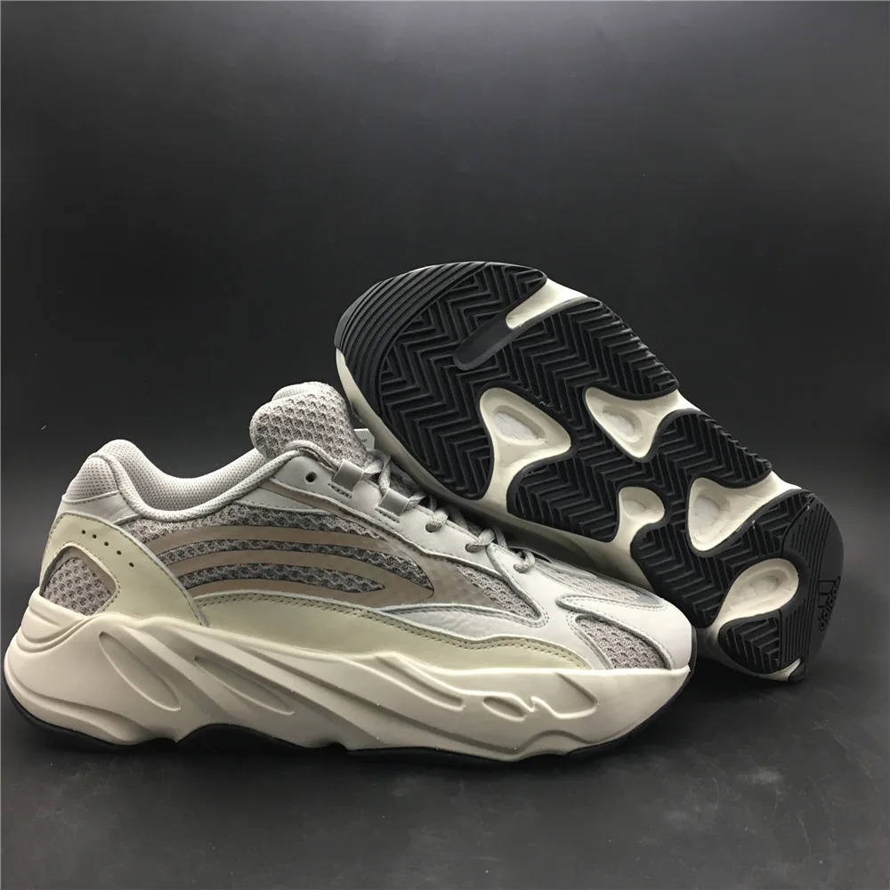 Adidas Yeezy 700 V2 Static Boost “Grey White” — photo 4 of 25