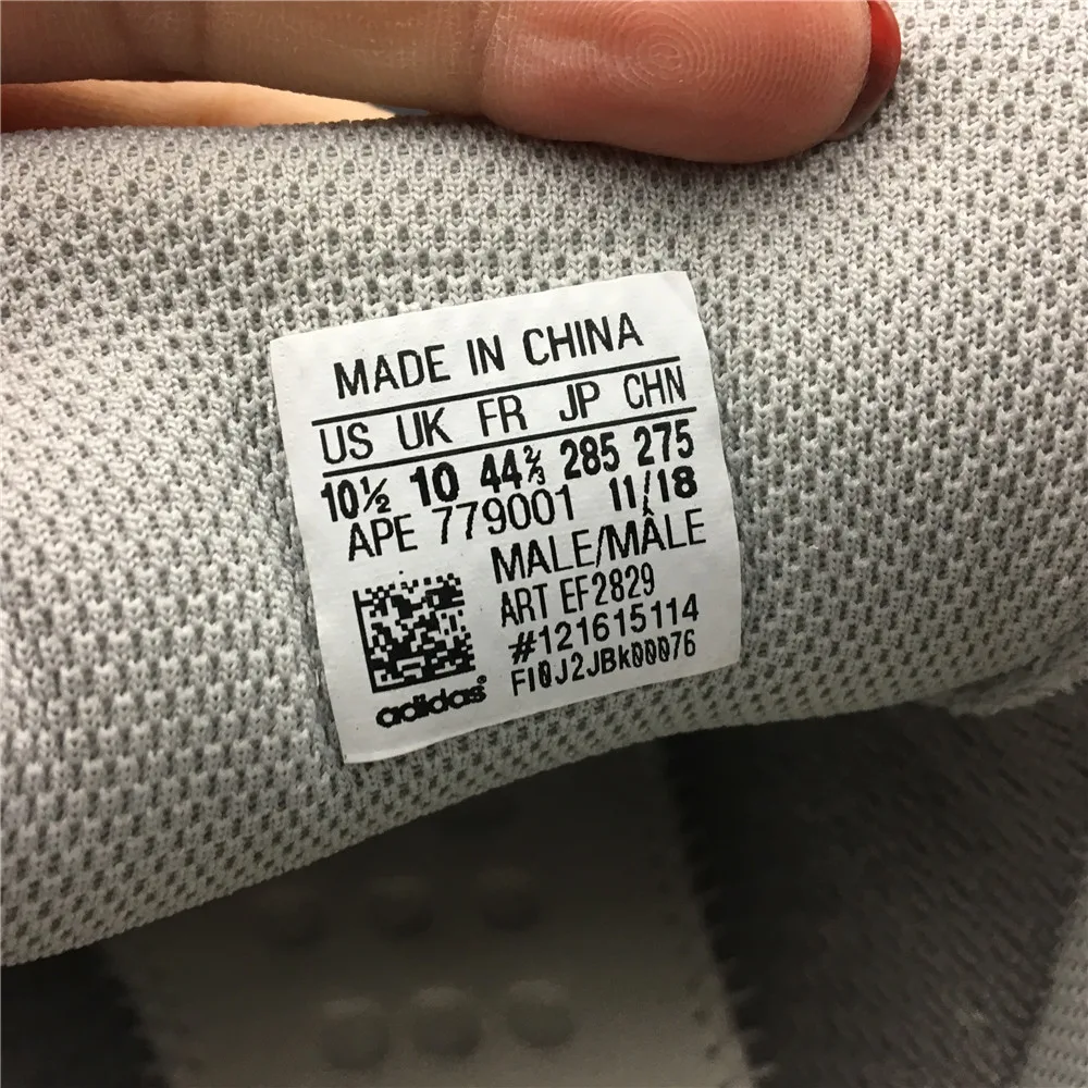 Adidas Yeezy 700 V2 Static Boost “Grey White” — photo 5 of 25
